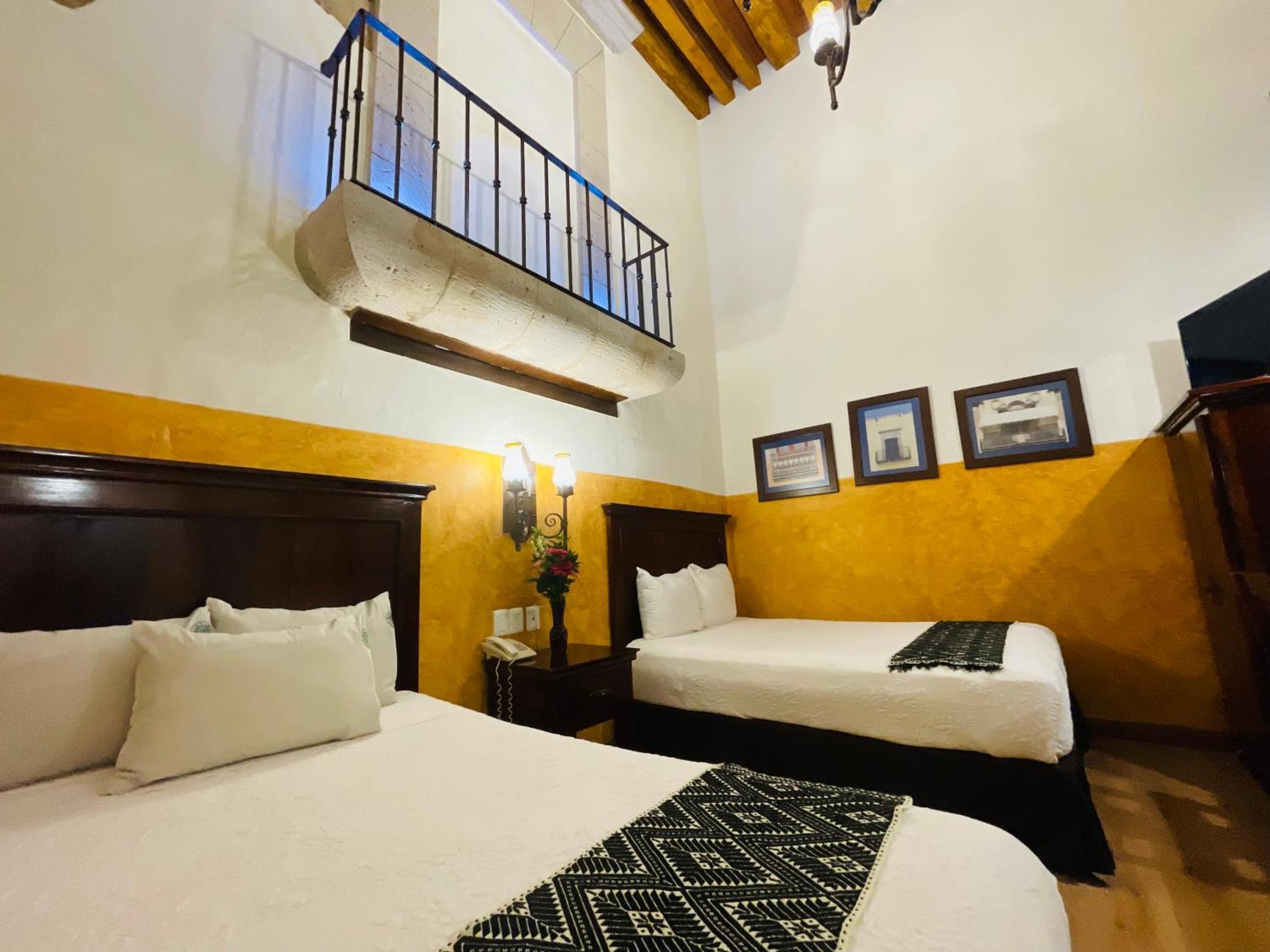 Hotel Historia Morelia Exterior foto