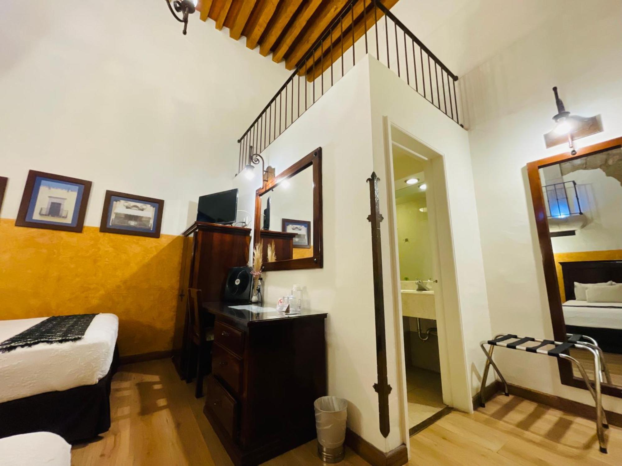 Hotel Historia Morelia Exterior foto