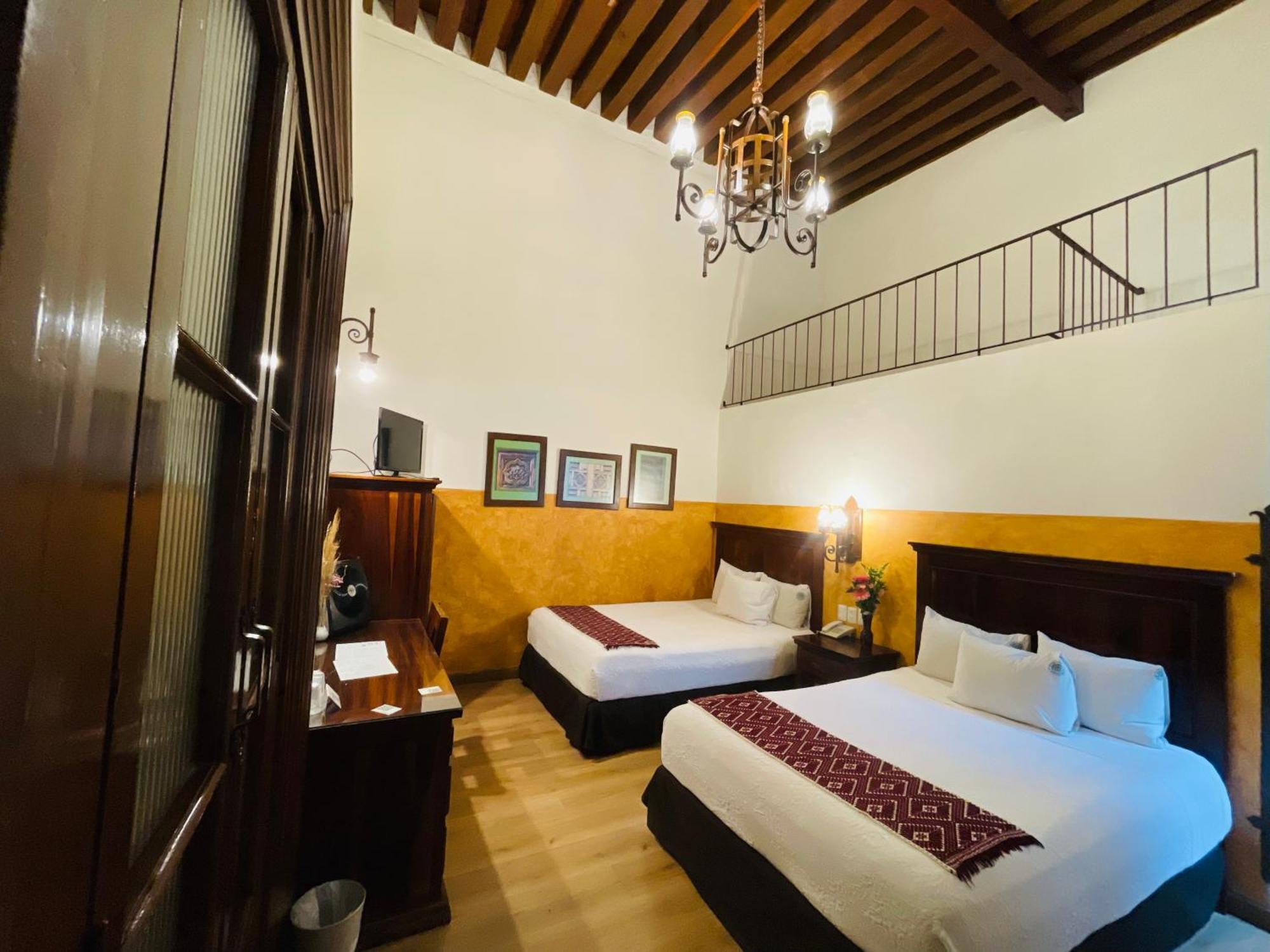 Hotel Historia Morelia Exterior foto